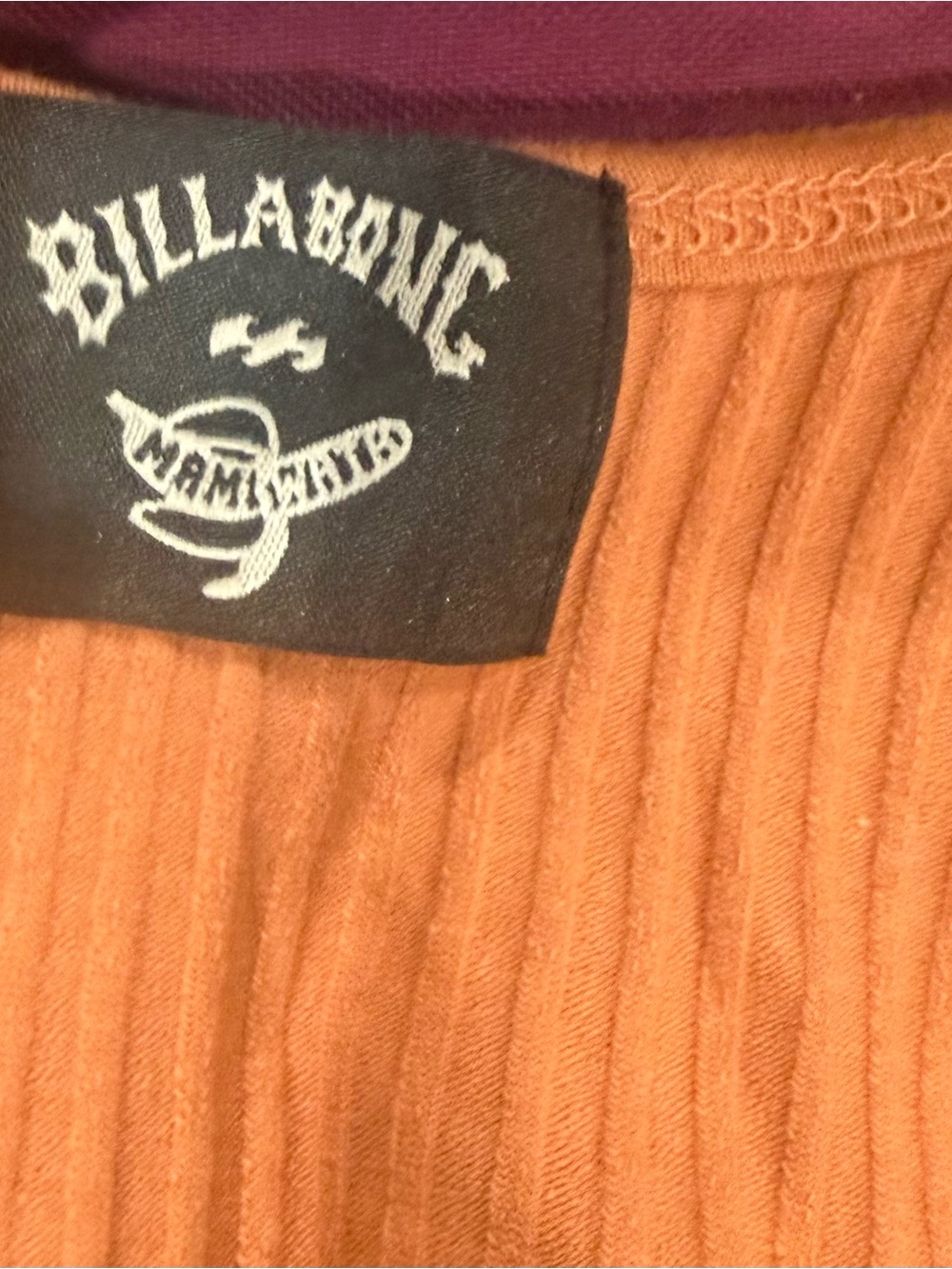 NWOT Billabong Tank S CropTank - Picture 5 of 5